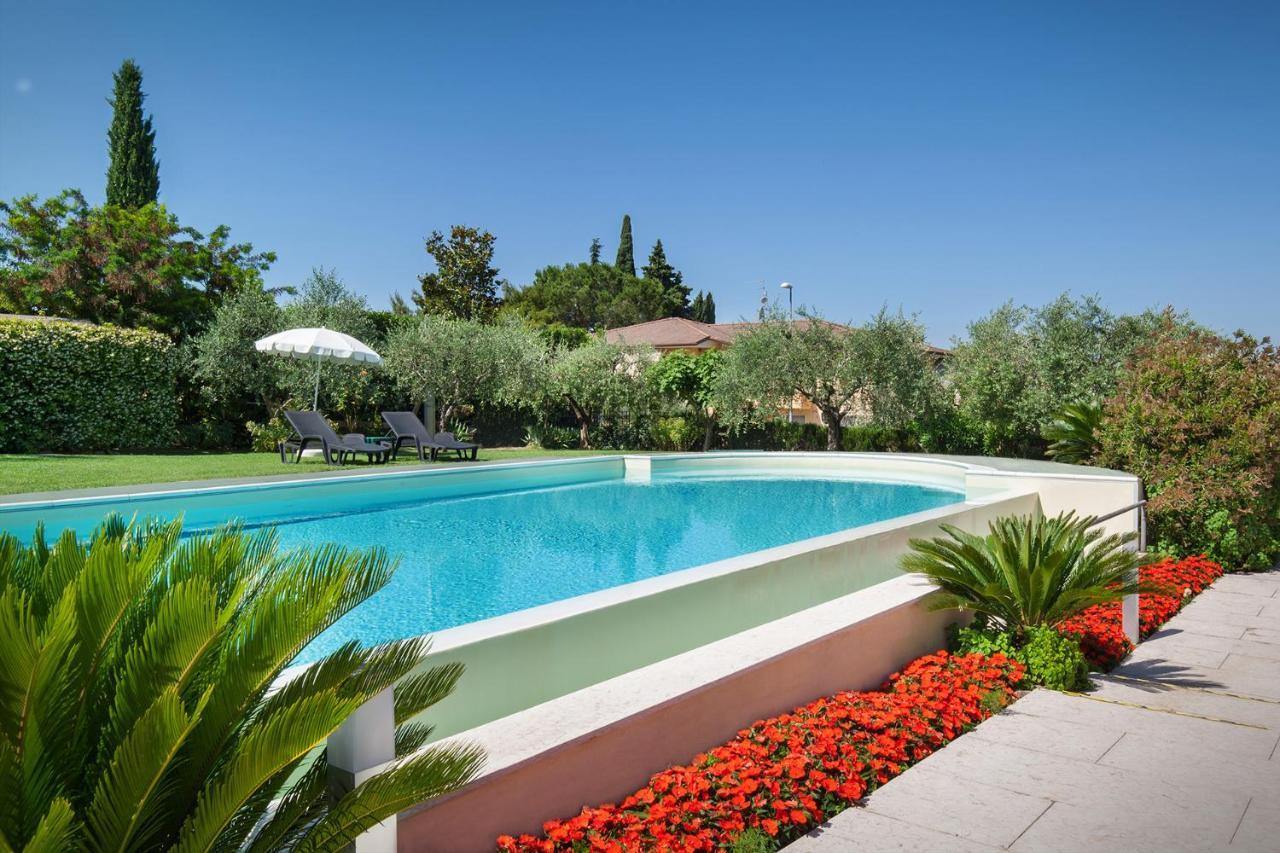 Villa Aurora-Holiday Home Apt 1 Bardolino Dış mekan fotoğraf