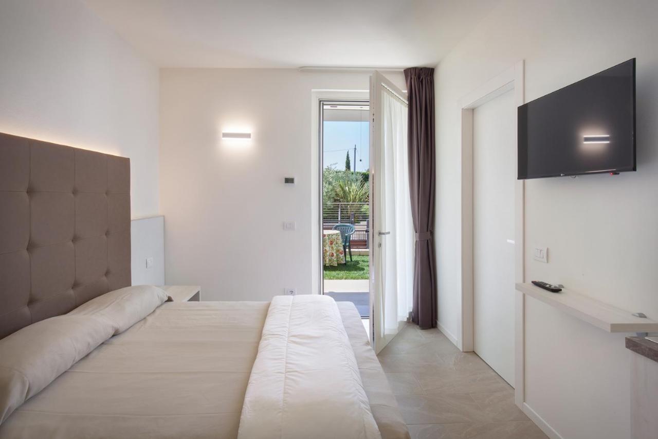Villa Aurora-Holiday Home Apt 1 Bardolino Dış mekan fotoğraf